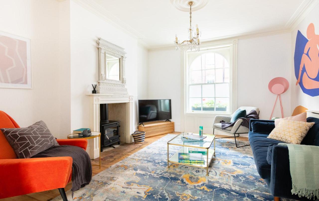 The Euston Square Escape - Modern And Central 4Bdr Home 伦敦 外观 照片